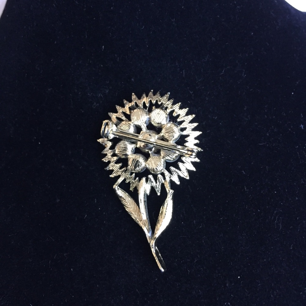 Set of 3 Vintage Flower Pins; 1 Sarah Coventry - Picture 8 of 8